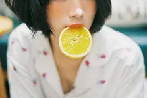 仅仅2天中韩2位知名女星大曝娱乐圈潜规则陪玩陪睡根本不够！