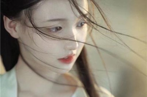 33岁男星刚红就塌房！牵手小3岁女星甜蜜逛街女方疑似有男友