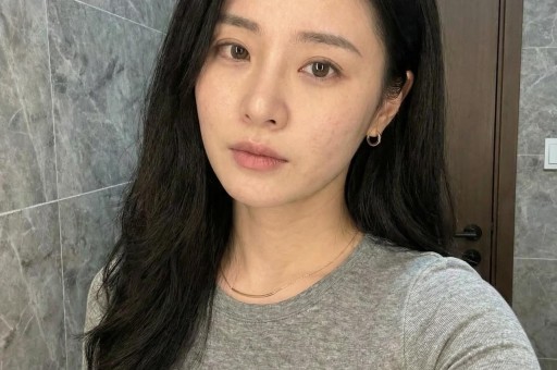 明星卖羽绒服被打假！本人致歉：会先为粉丝全额退款