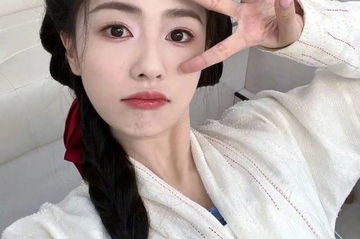 拔出萝卜带出泥!继带女儿偷腥后男演员曝潜规则赵露思也遭殃-第1张图片- 拔出萝卜带出泥!继带女儿偷腥后男演员曝潜规则赵露思也遭殃-第1张图片-